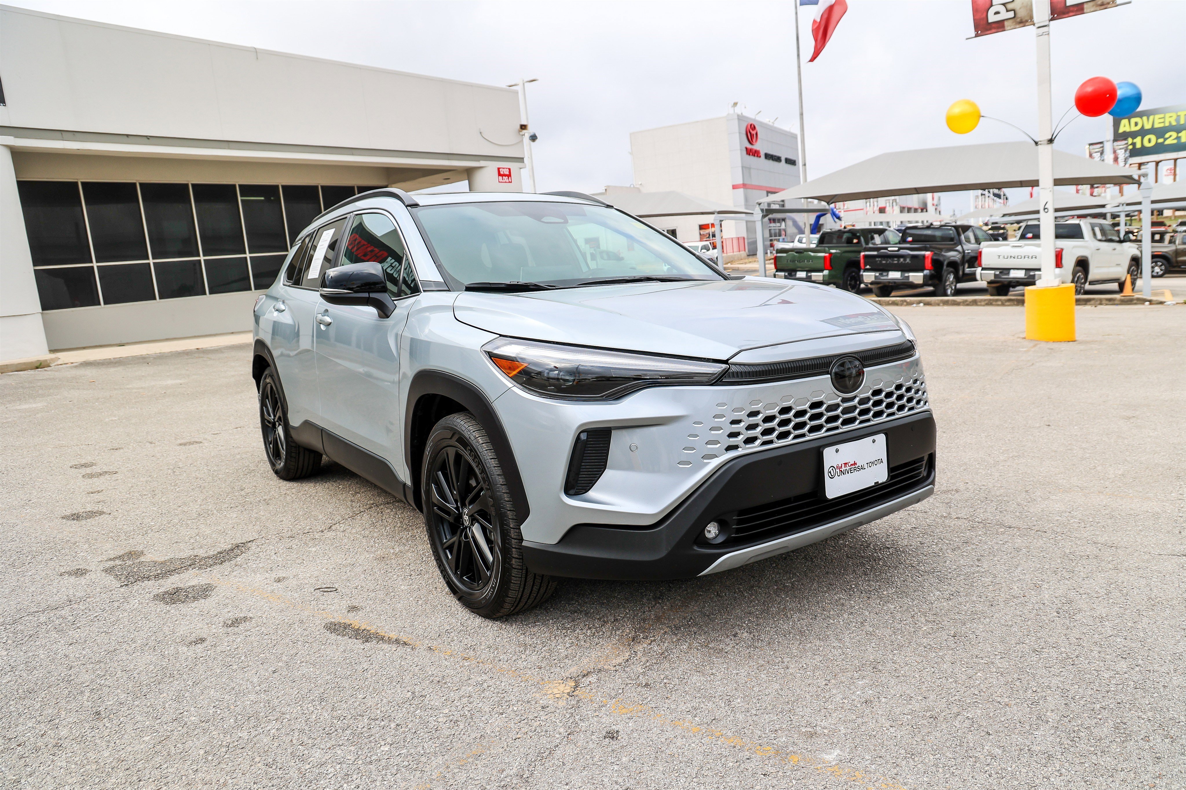 Used 2026 Toyota Corolla Cross XSE w/ Convenience Package image 5