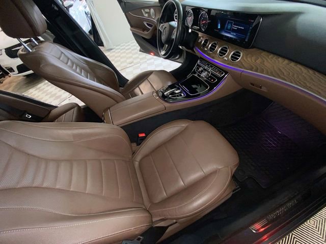 Used 2017 Mercedes-Benz E 400 4MATIC Wagon image 38