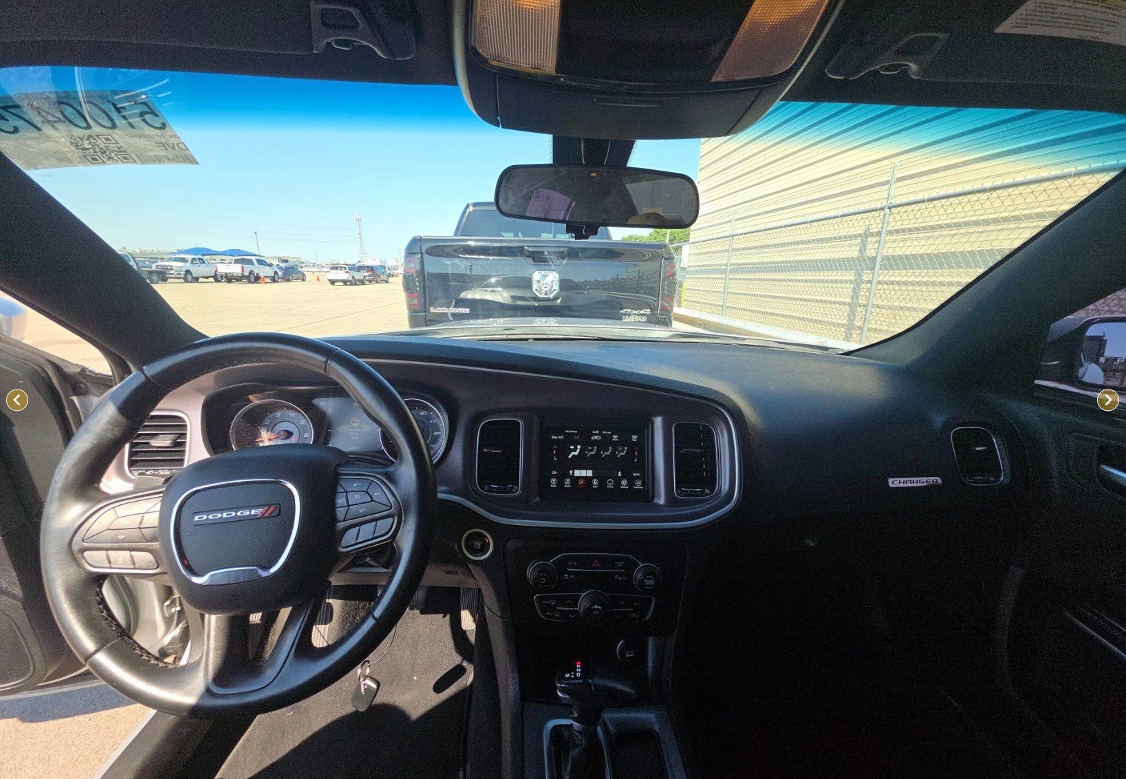Used 2022 Dodge Charger SXT RWD image 10