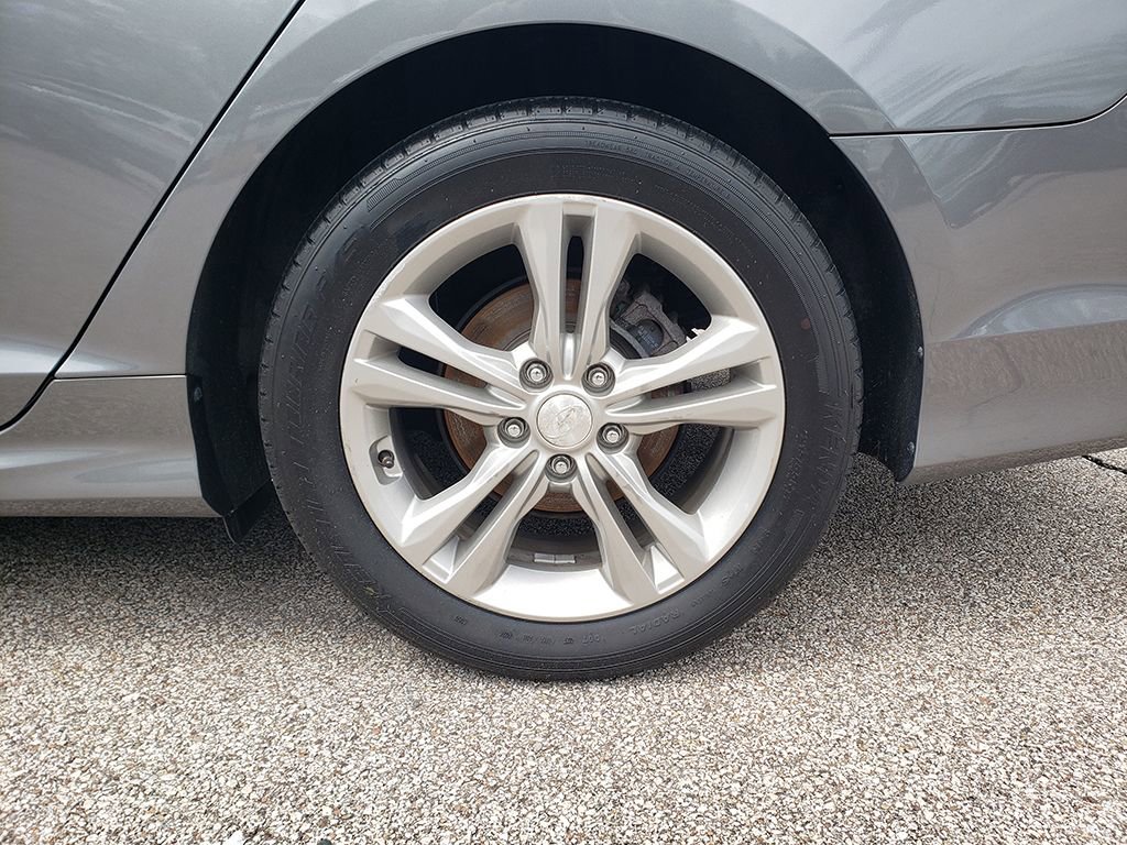Used 2018 Hyundai Sonata Limited FWD image 15