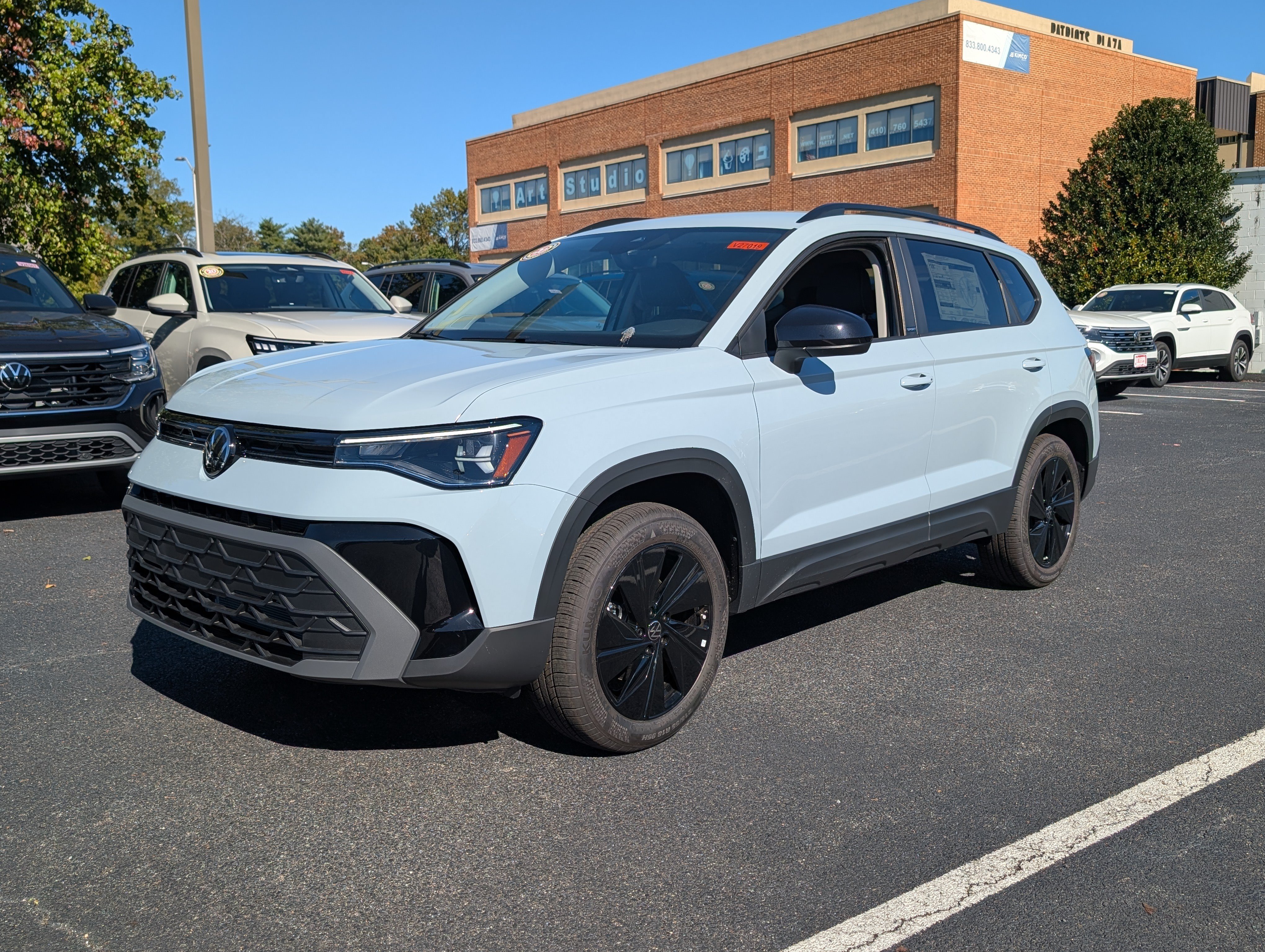 New 2027 Volkswagen Taos Sport AWD/4WD image 5