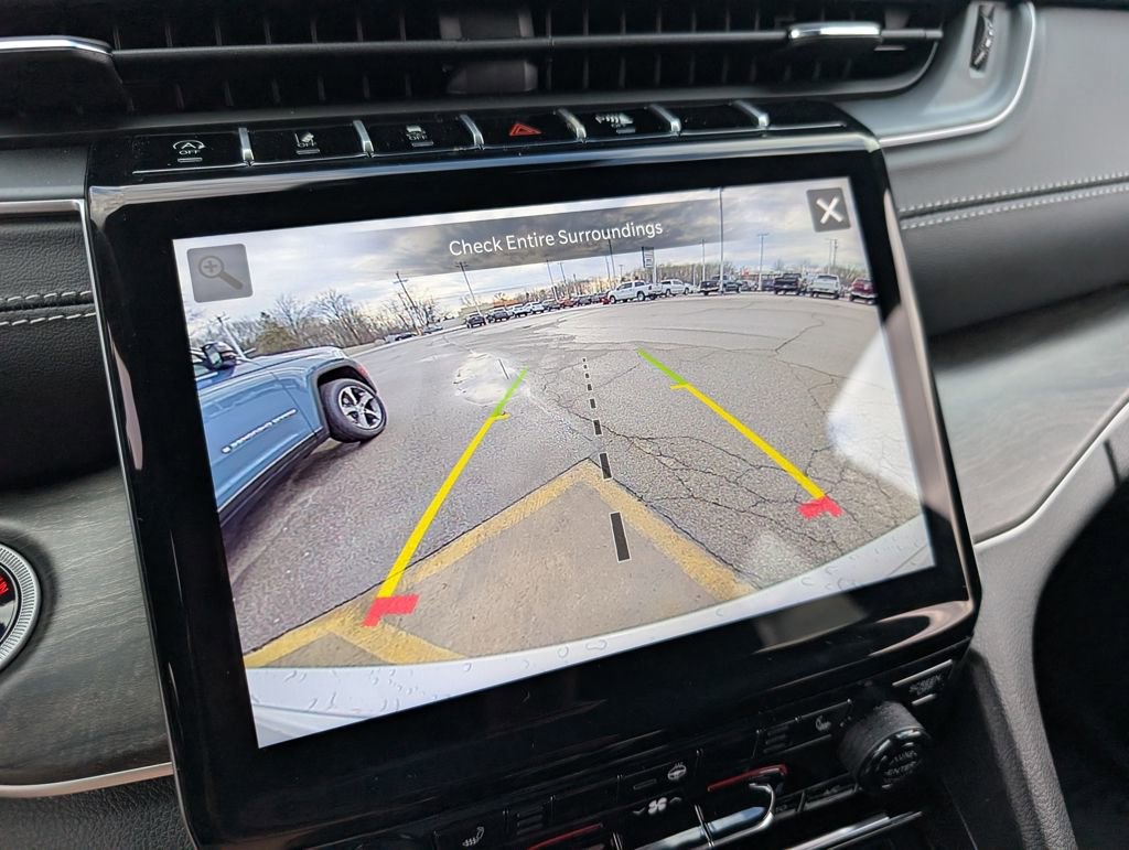 New 2025 Jeep Grand Cherokee Limited image 25