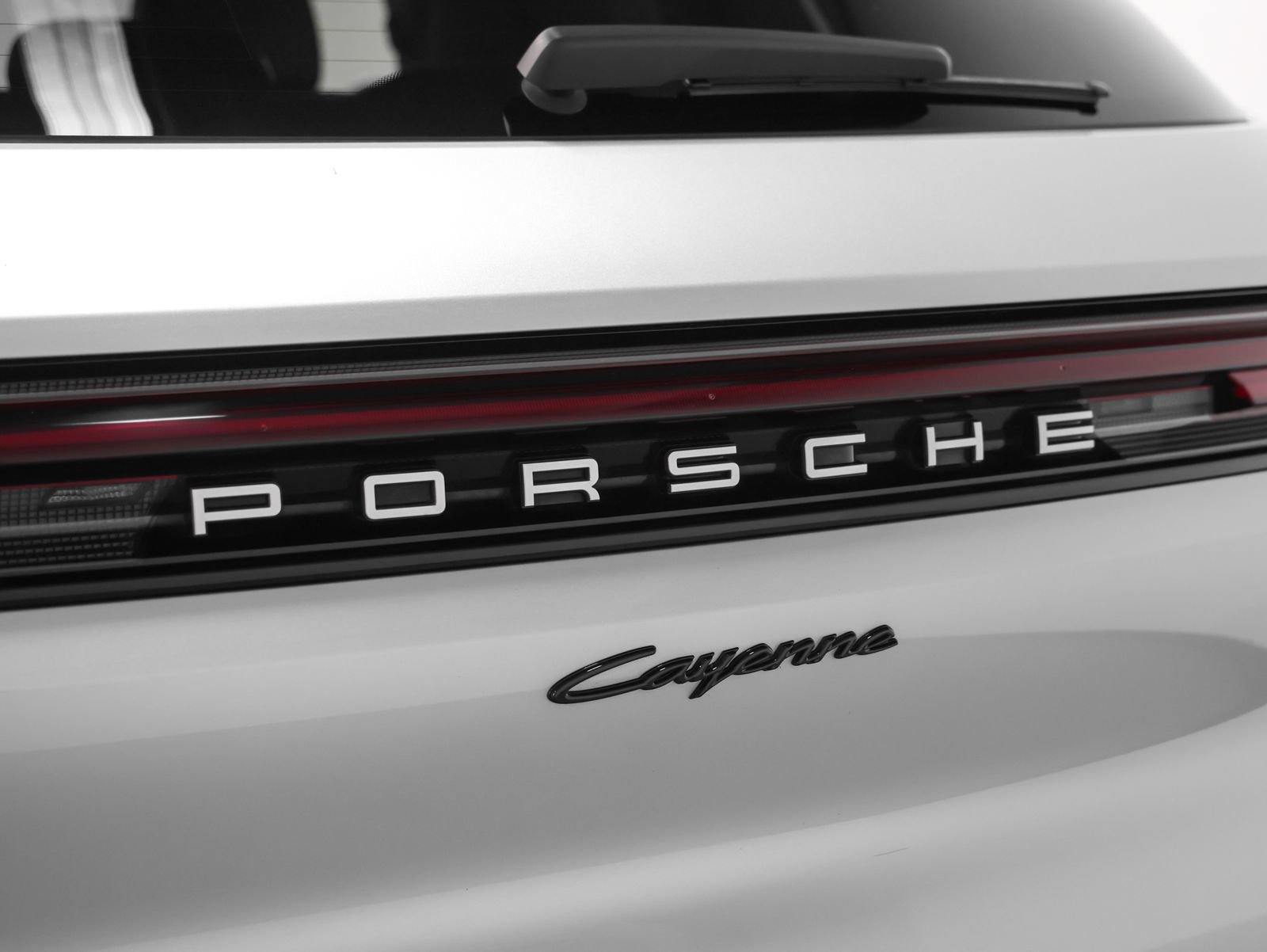 Certified 2025 Porsche Cayenne E-Hybrid image 22