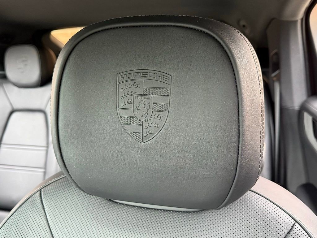 New 2025 Porsche Cayenne S image 19
