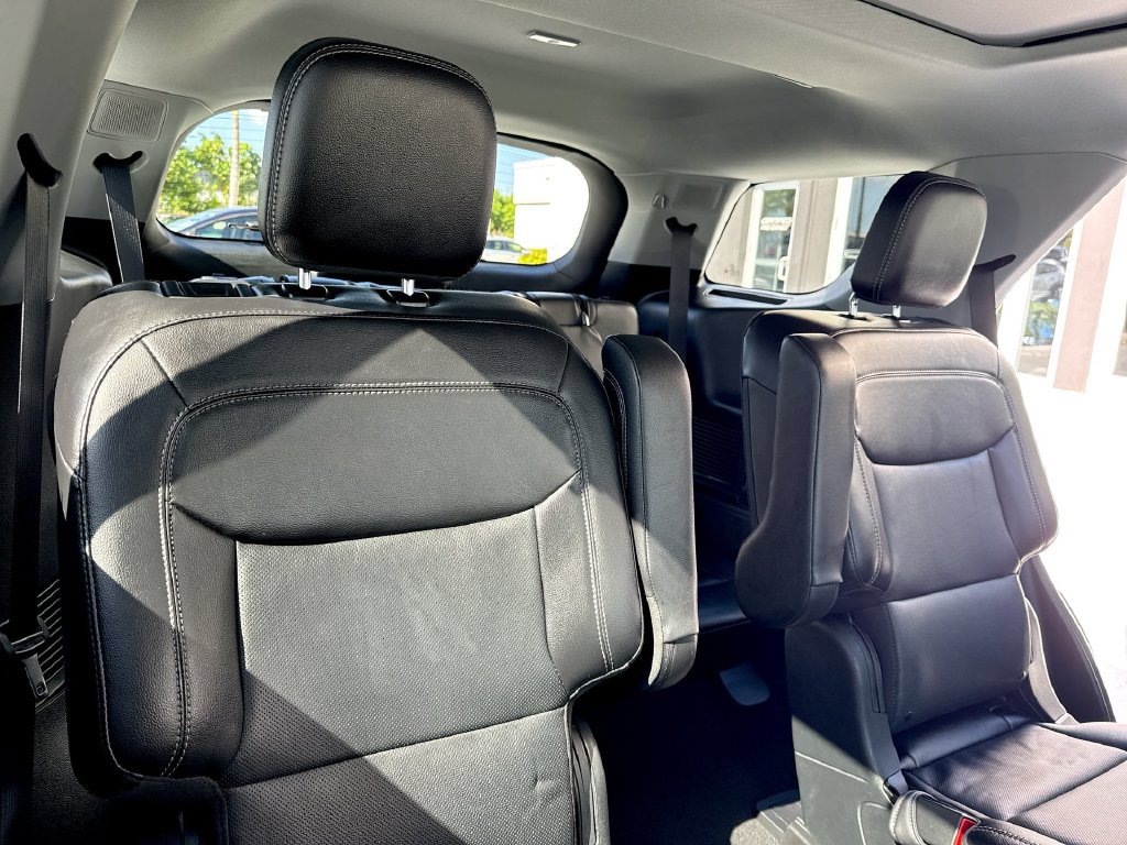 Used 2023 Ford Explorer Limited w/ Limited Technology Package RWD image 47