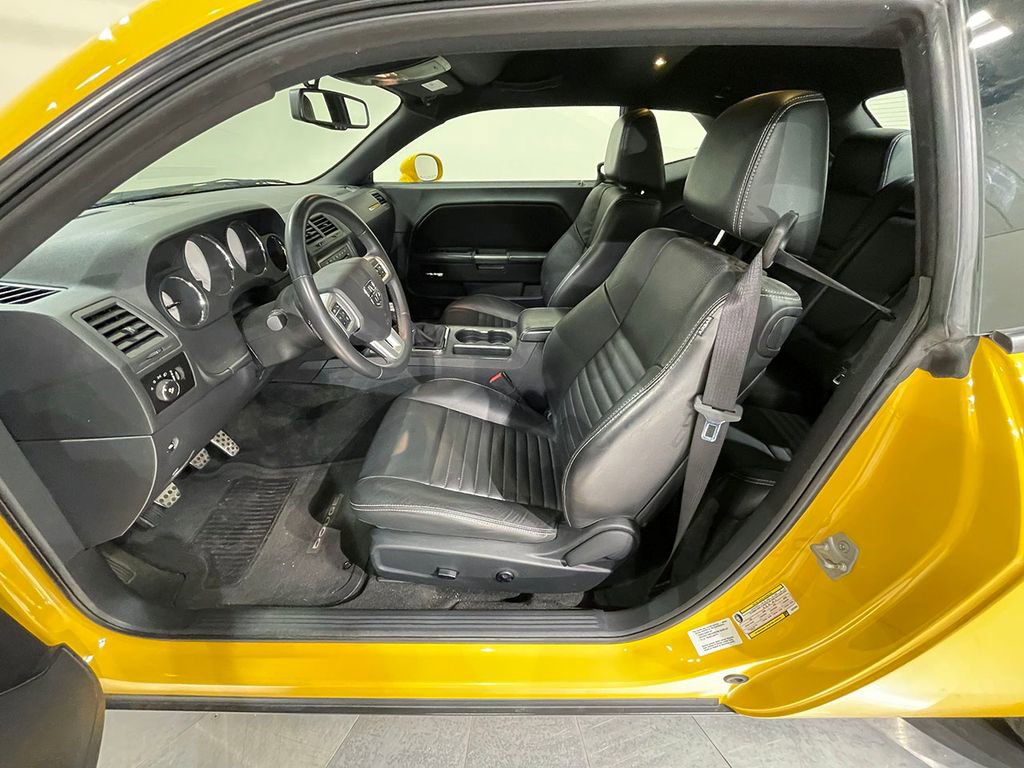 Used 2012 Dodge Challenger R/T RWD image 61