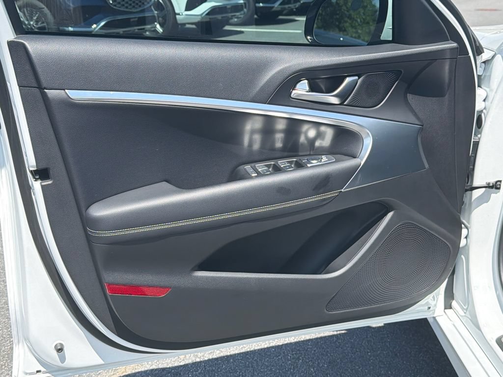 Used 2026 Genesis G70 2.5T AWD/4WD image 10