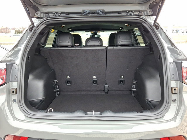 Used 2023 Jeep Compass Latitude image 29