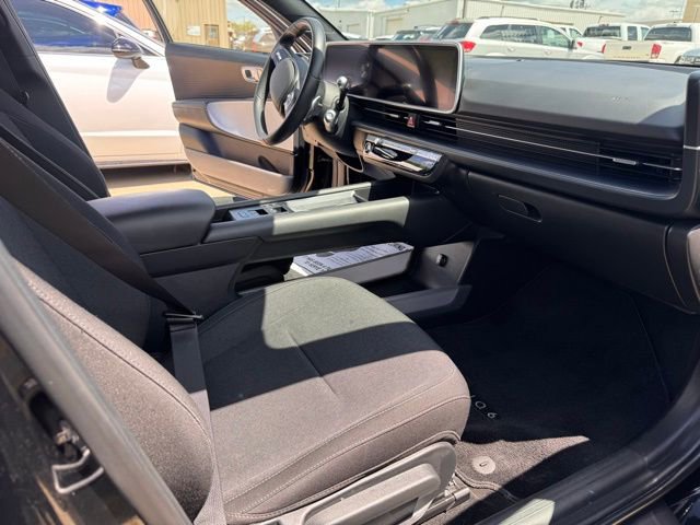 Used 2023 Hyundai Ioniq 6 SE RWD image 14