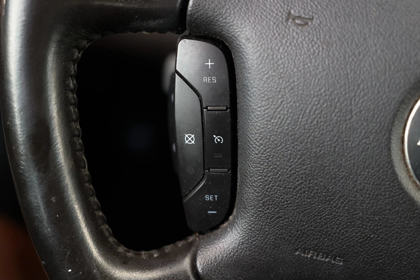 Used 2013 Chevrolet Impala LTZ FWD image 24