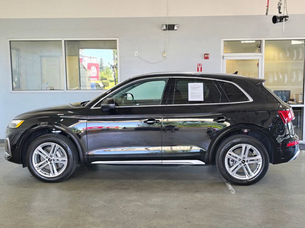 Used 2024 Audi Q5 e Prestige w/ Prestige Package image 7
