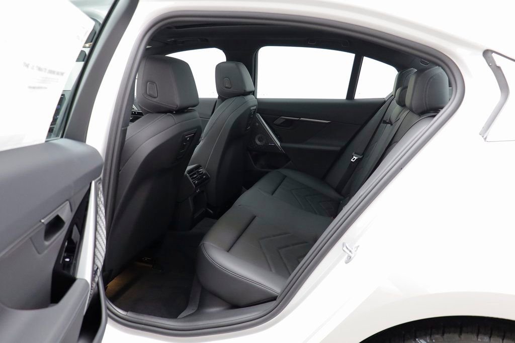 New 2026 BMW 530i xDrive image 13