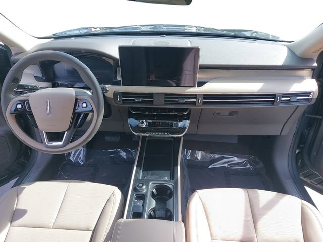 Used 2023 Lincoln Corsair AWD w/ Equipment Group 101A image 9