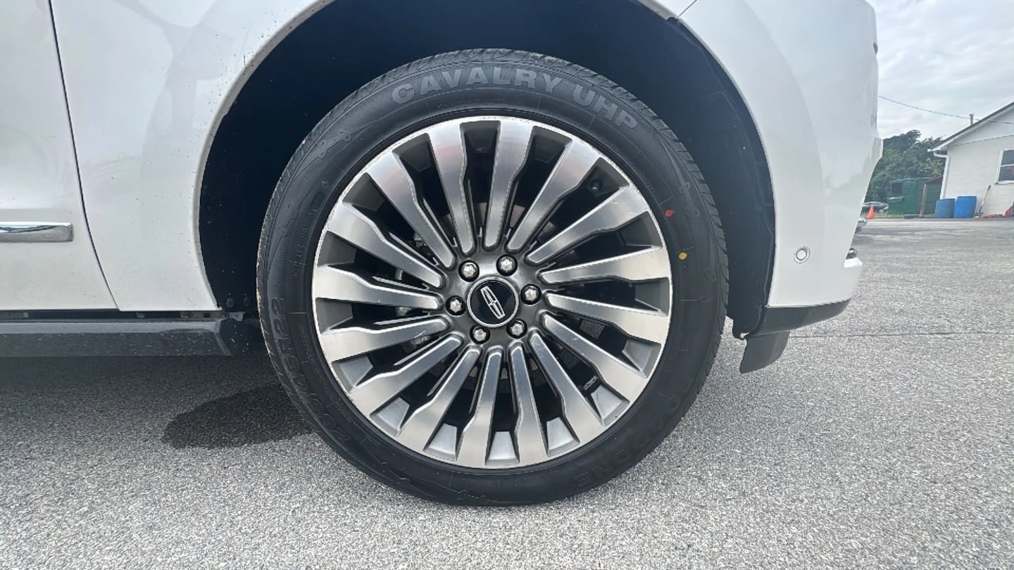 Used 2019 Lincoln Navigator Reserve AWD/4WD image 49