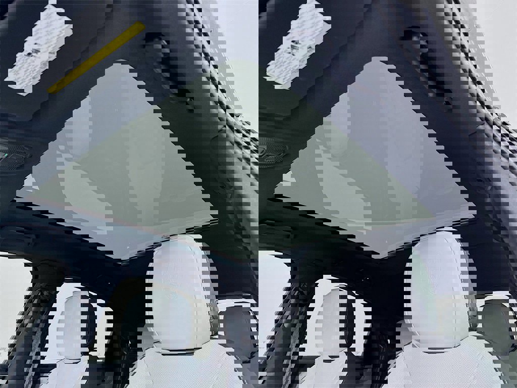 New 2026 Porsche Cayenne Coupe image 23