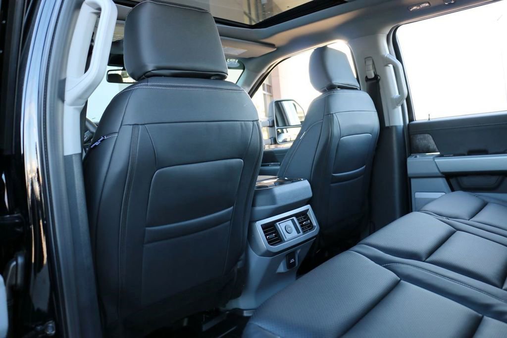 New 2026 Ford F250 XLT w/ XLT Premium Package image 25