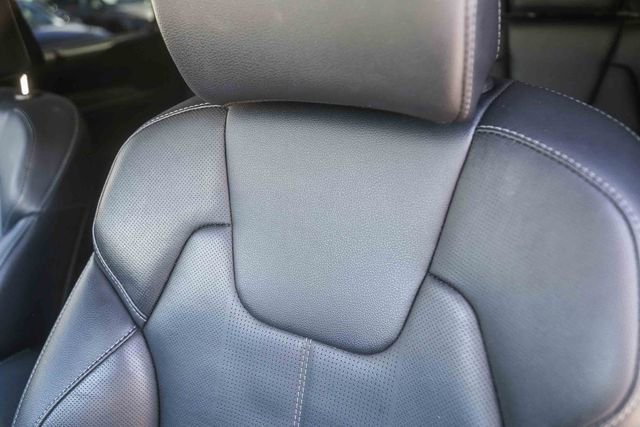 Used 2023 Kia Telluride EX w/ EX Captain's Chair Package image 28