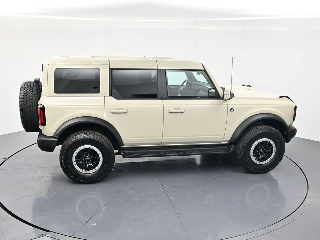 Used 2025 Ford Bronco Outer Banks w/ Sasquatch Package AWD/4WD image 41