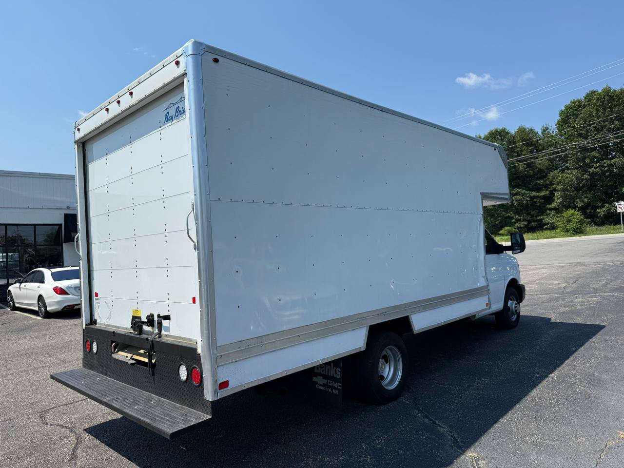 Used 2015 Chevrolet Express 3500 Extended RWD image 9