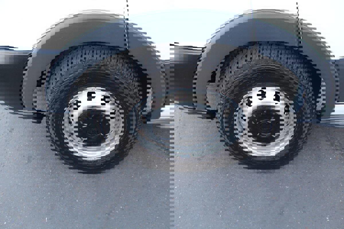 Used 2015 Ford Transit 350 XL RWD image 11