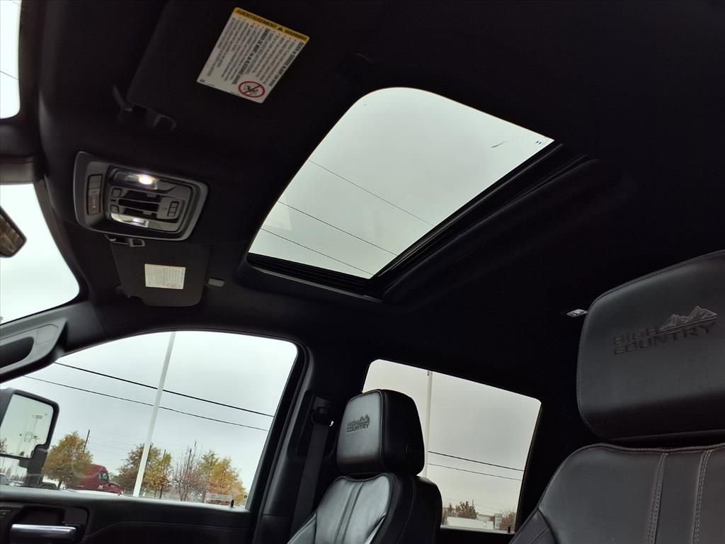 Used 2023 Chevrolet Silverado 2500 High Country w/ LPO, Hitch Package image 17