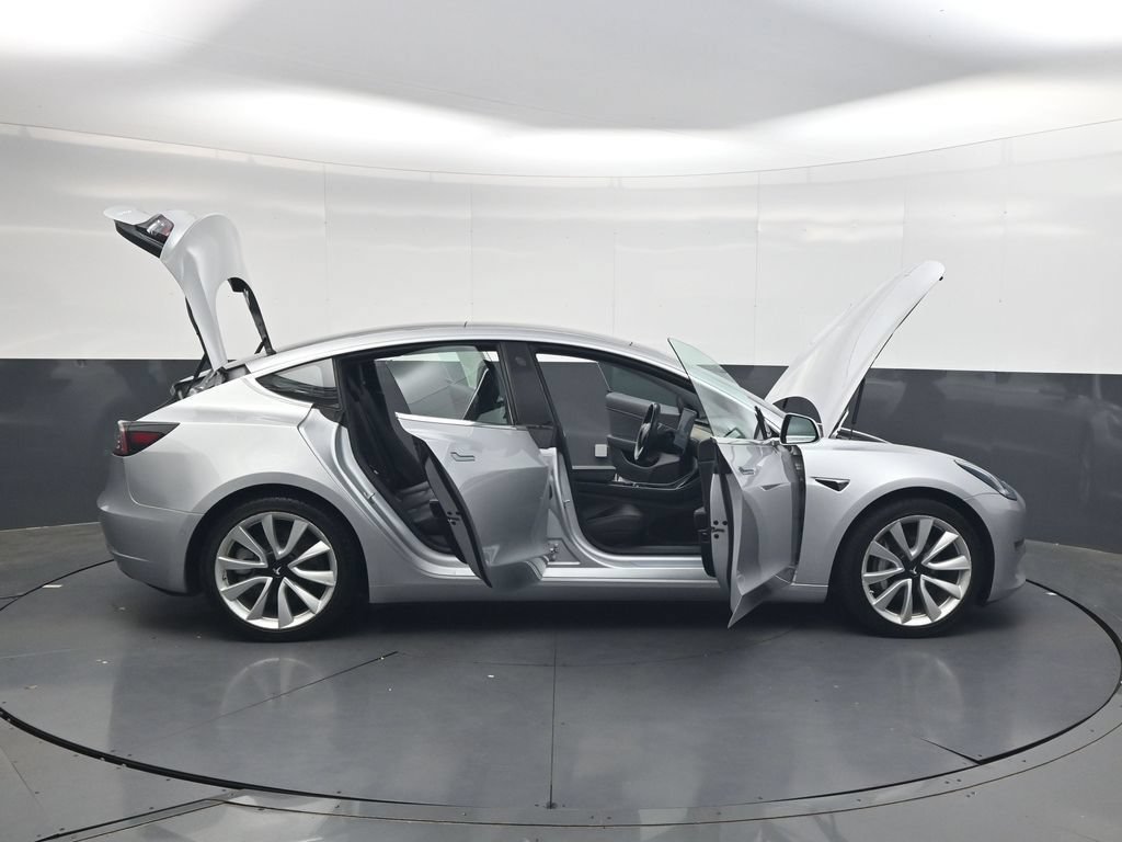 Used 2018 Tesla Model 3 Long Range AWD/4WD image 40