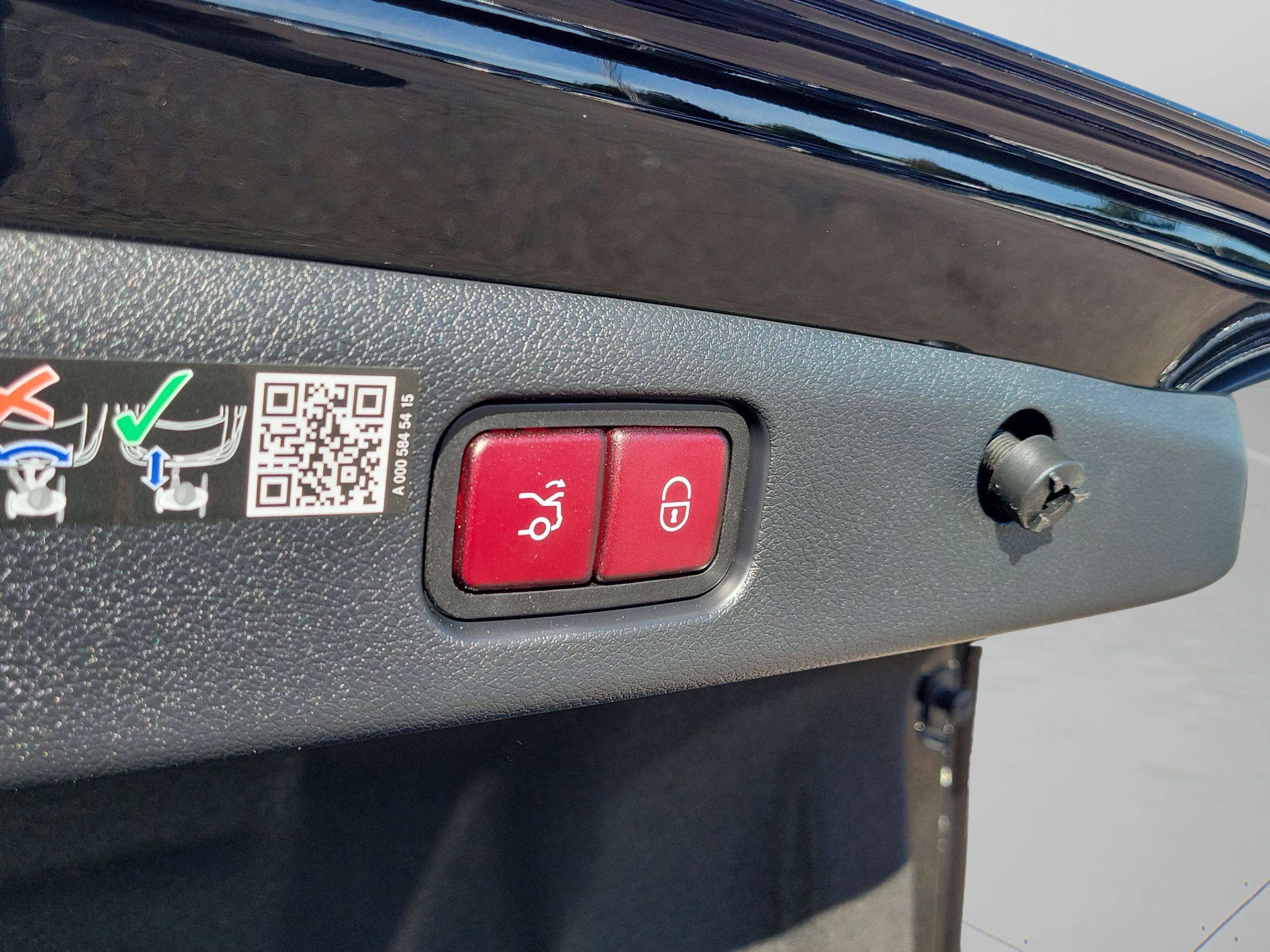 Certified 2025 Mercedes-Benz E 350 Sedan image 28