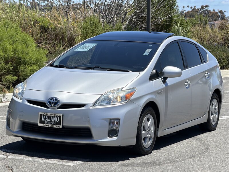 Used 2011 Toyota Prius Four w/ Solar Roof Pkg FWD image 2
