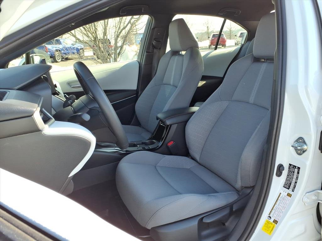 Certified 2024 Toyota Corolla SE image 3