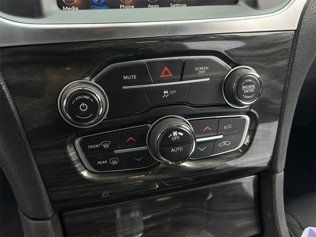 Used 2021 Chrysler 300 Touring w/ Sport Appearance Package image 24