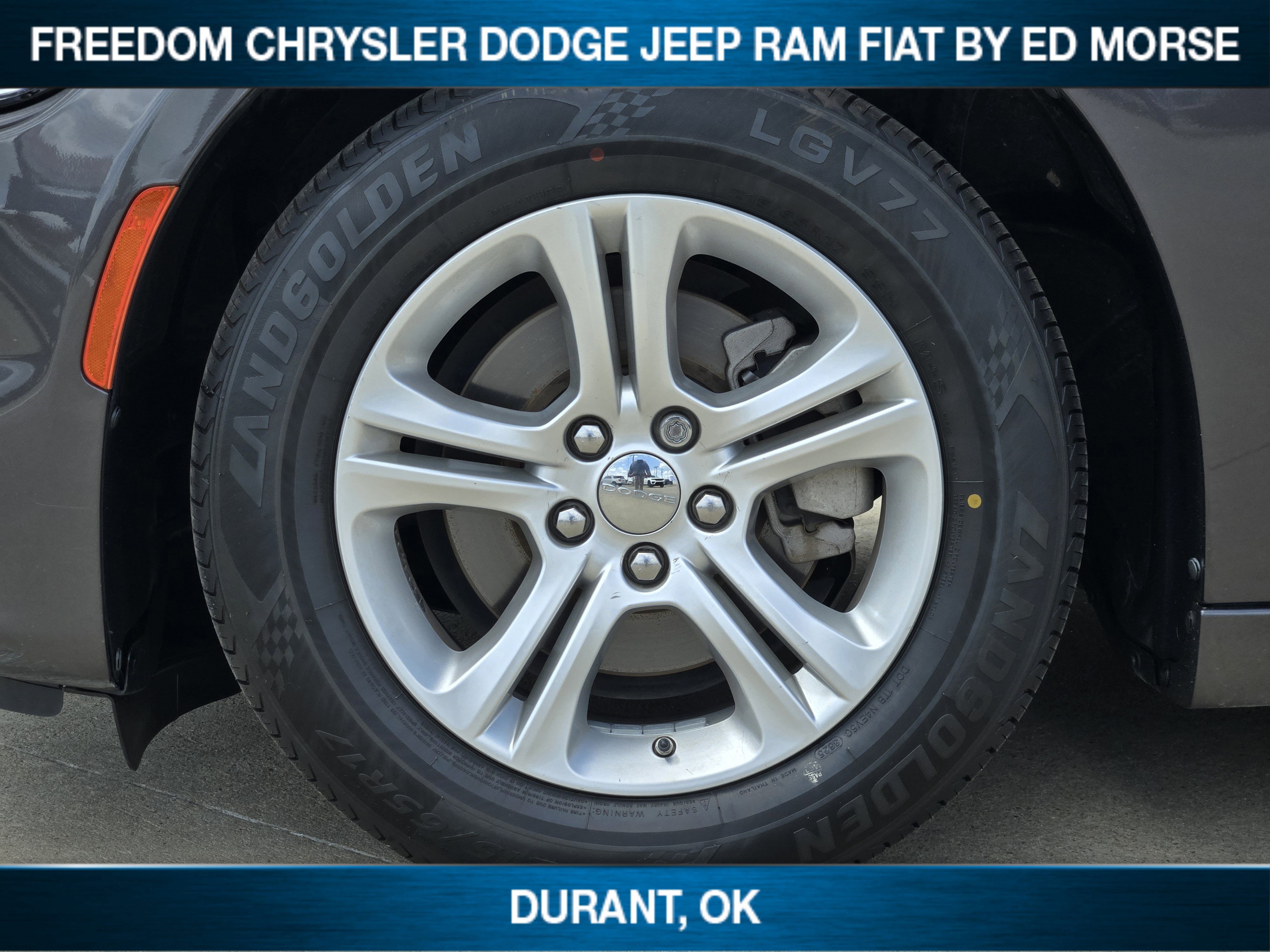 Used 2023 Dodge Charger SXT image 7