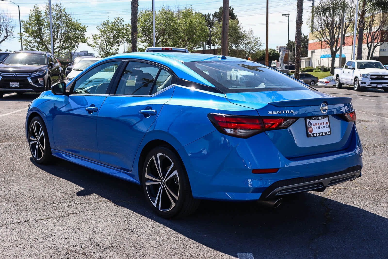 Used 2021 Nissan Sentra SR w/ SR Premium Package image 8