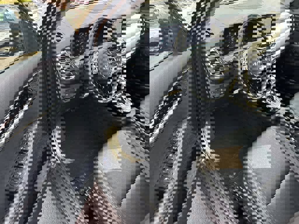 Used 2025 Kia Seltos EX w/ EX Sunroof Package image 9