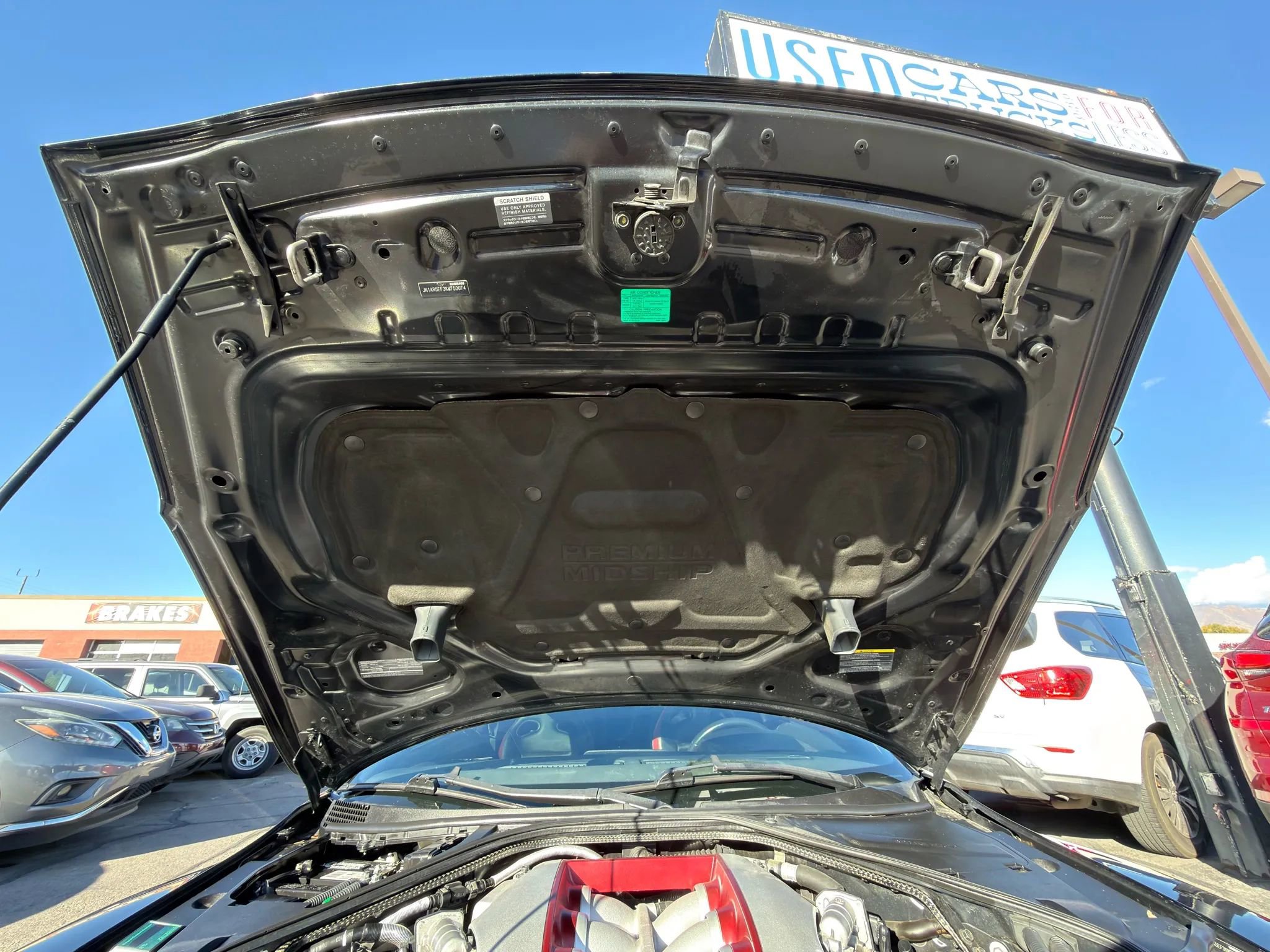 Used 2019 Nissan GT-R Premium w/ Premium Interior Package image 3