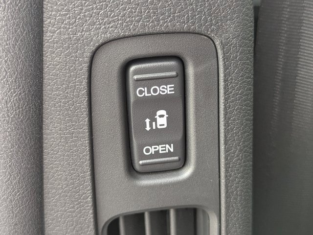 New 2026 Honda Odyssey Touring image 19