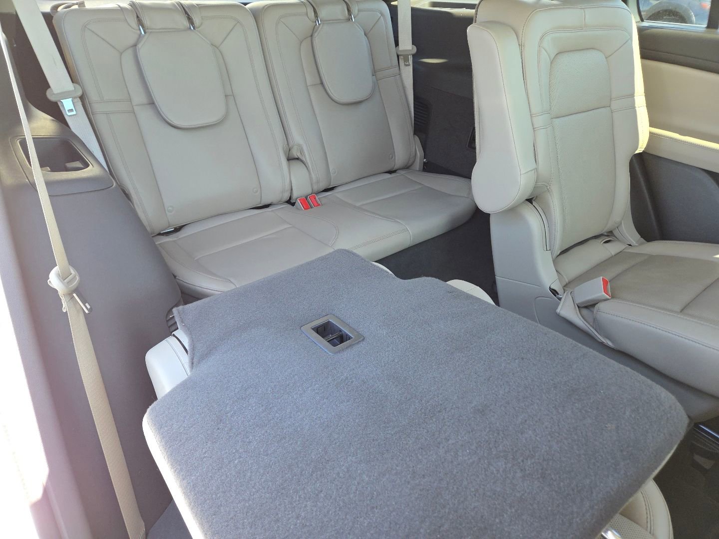 Used 2023 Lincoln Aviator Grand Touring w/ Equipment Group 301A image 17