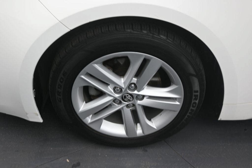 Used 2022 Toyota Corolla SE FWD image 9