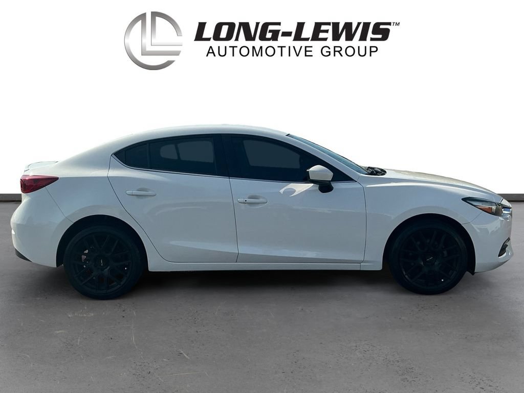 Used 2018 MAZDA MAZDA3 Touring FWD image 8