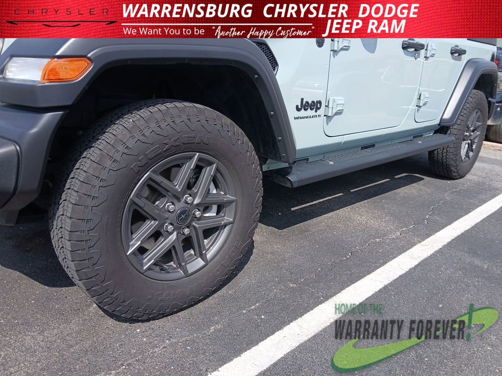 Used 2024 Jeep Wrangler Sport S image 32