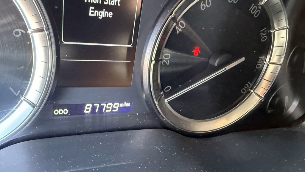 Used 2018 Lexus LX 570 4WD image 4