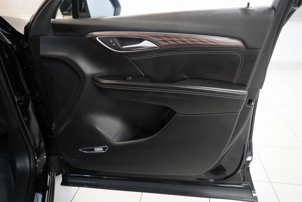 Used 2023 Buick Envision Avenir image 34