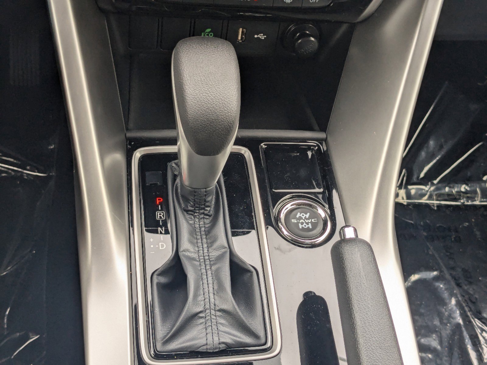 New 2024 Mitsubishi Eclipse Cross ES image 18