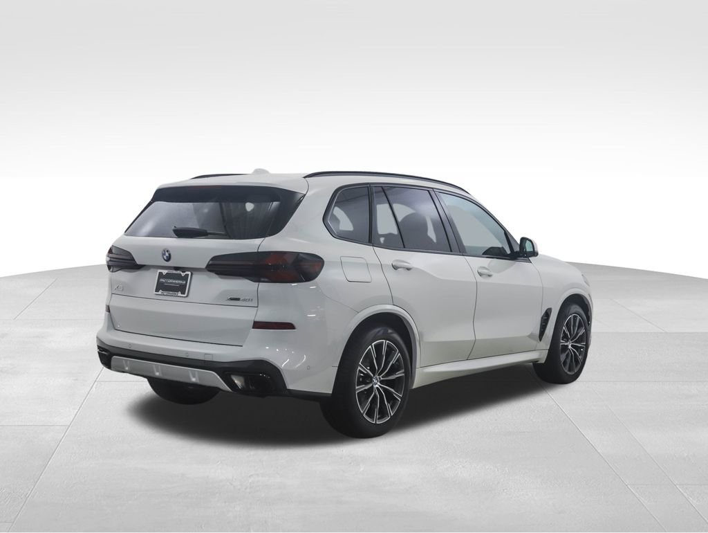 Used 2026 BMW X5 xDrive40i w/ M Sport Package image 5