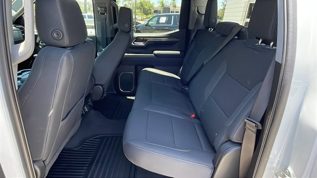 Used 2023 Chevrolet Silverado 1500 LT AWD/4WD image 12