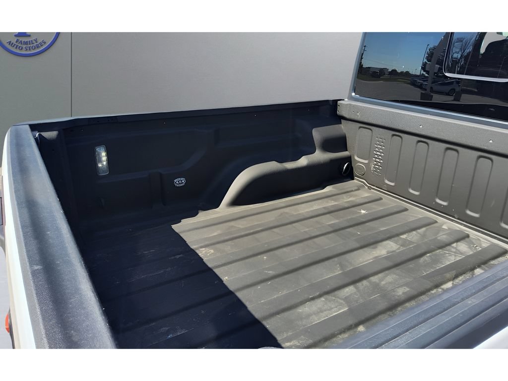 Used 2023 Jeep Gladiator Mojave w/ LED Lighting Group AWD/4WD image 32