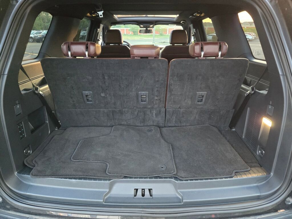 Used 2024 Ford Expedition Limited RWD image 13