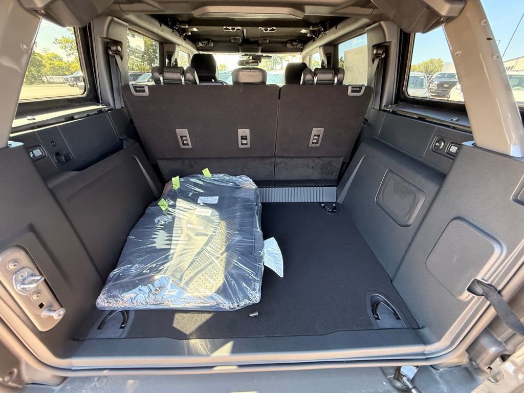 New 2025 Ford Bronco Badlands w/ Matte Film Protection Package image 14