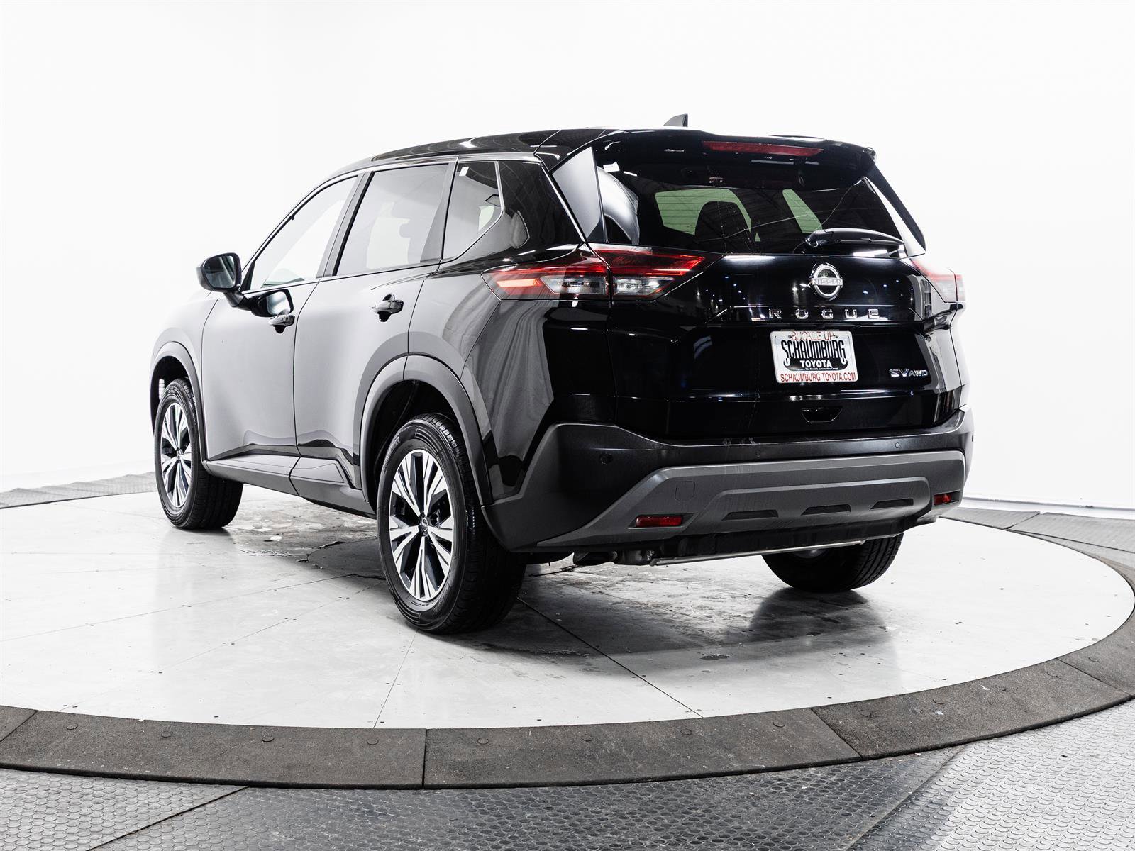 Used 2023 Nissan Rogue SV image 7
