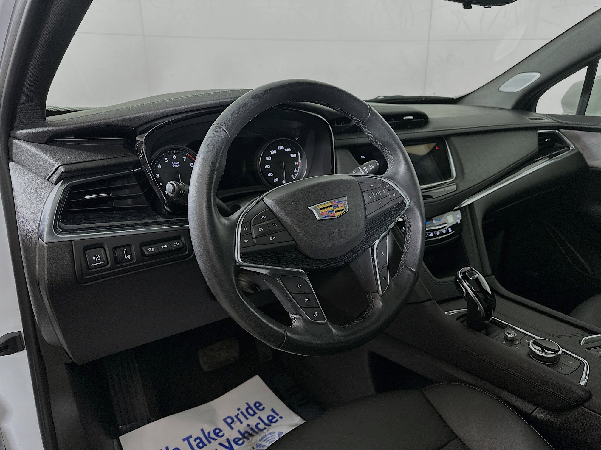 Used 2024 Cadillac XT5 Premium Luxury w/ Technology Package image 9