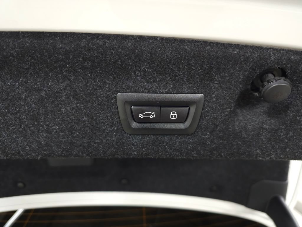 Used 2025 BMW M4 xDrive Competition w/ Executive Package AWD/4WD image 10
